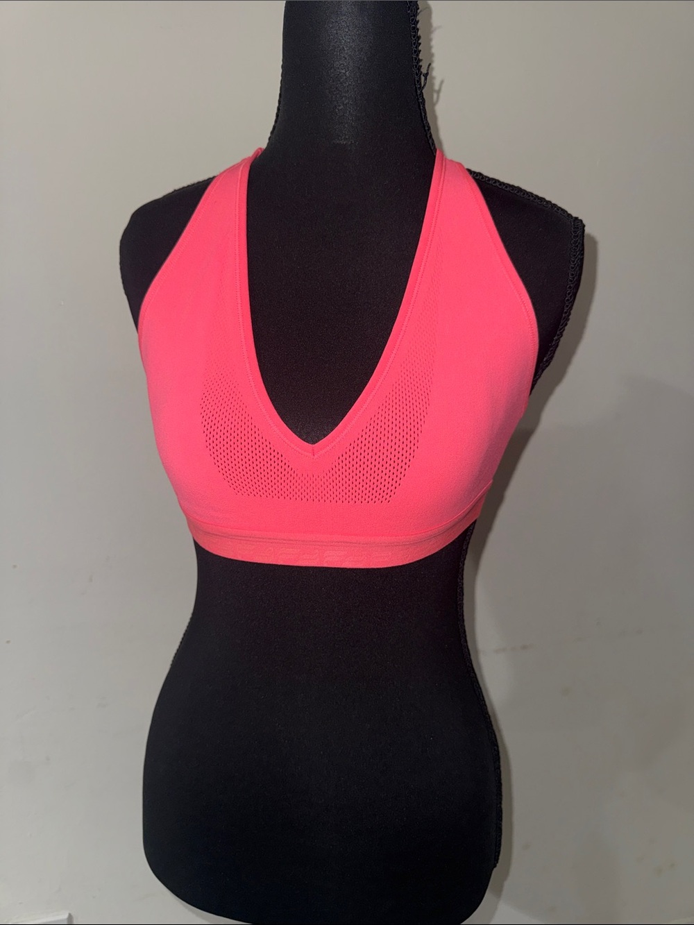 Fabletics Neon Coral V‑Neck Seamless  Thea Sculpknit bralette